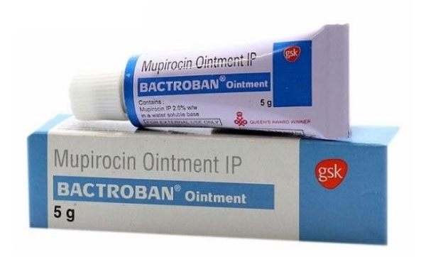 Thuốc mỡ kháng sinh Bactroban dùng trong các trường hợp viêm da cơ địa kèm nhiễm khuẩn ngoài da